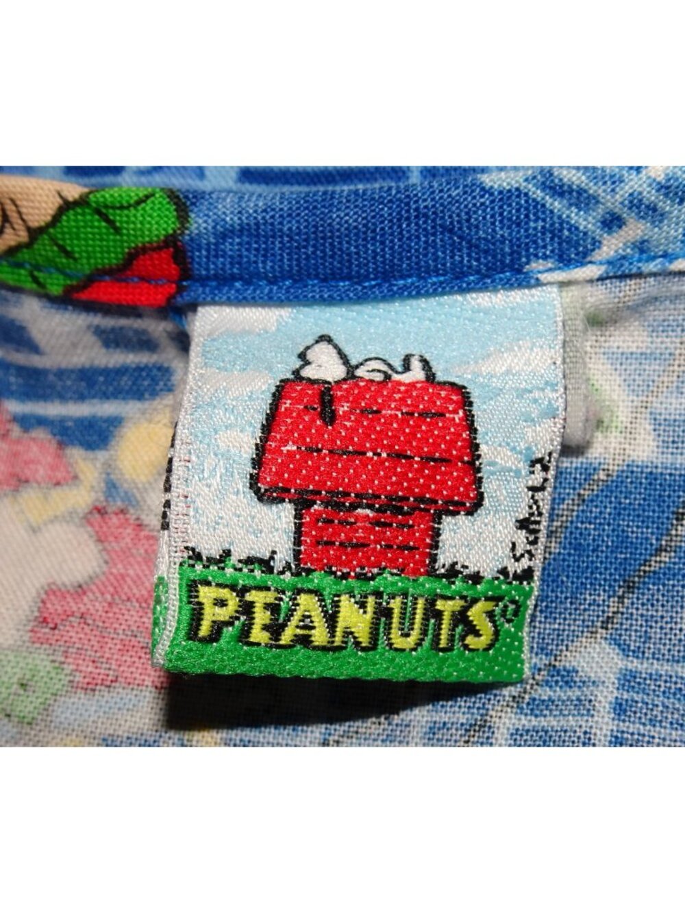 Peanuts Charlie Brown & Snoopy Christmas Scrub Top M cotton medical scrubs - Picture 7 of 7